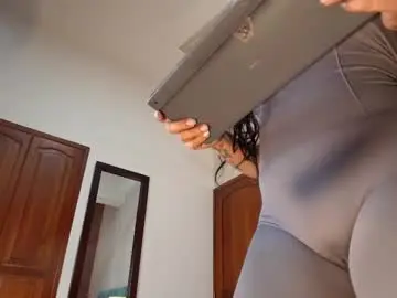 Chaturbate Adult Webcams of selenelujan