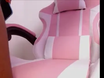 Chaturbate Nude Webcam of bellablack12