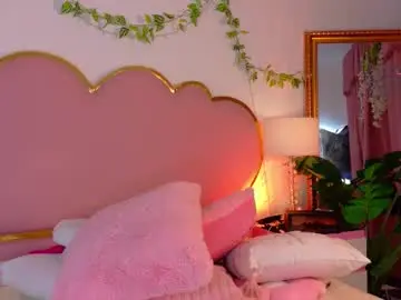 Chaturbate Live Sex Cam of emmacrush