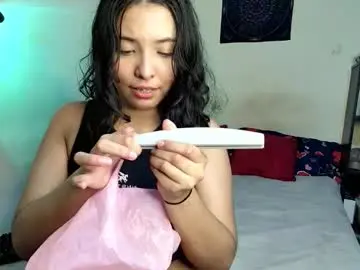 xayahnds from chaturbate