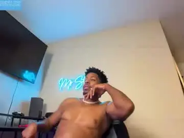 10inch_gymjunky from chaturbate