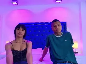 Chaturbate Live Sex Cam of damian_and_roxanne