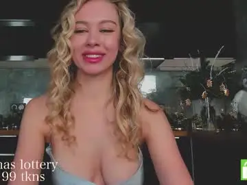 Chaturbate Adult Webcam of aleksa_cutie