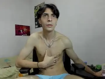 Chaturbate Live Sex Cam of golden_ryan