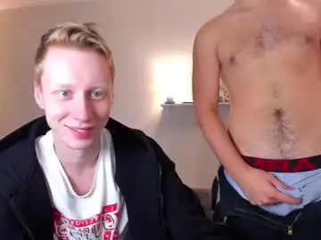 omg_pie from chaturbate