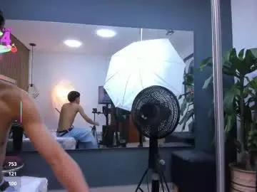 Chaturbate Free Live Porn of owen__johnson