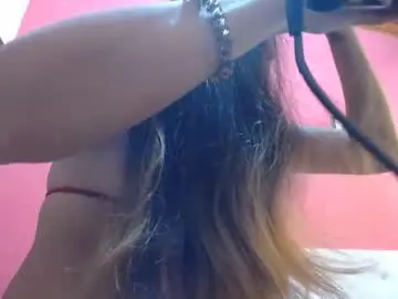 scarlethot4ux from chaturbate