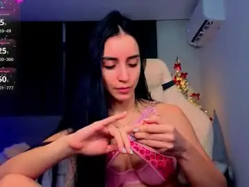 Chaturbate Live Sex Cam of emma_jordan