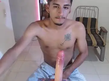 Chaturbate Adult Webcam of maxi_dick33