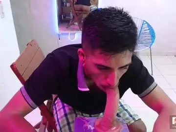 Chaturbate Adult Video Chat of maxi_dick33