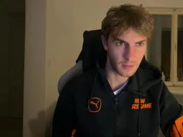 Chaturbate Live Porn of melodicass