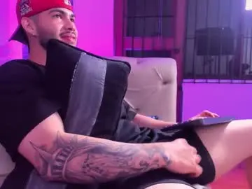 Chaturbate Live Sex Cam of vincentblack_