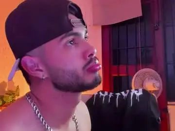 Chaturbate Adult Video Chat of vincentblack_