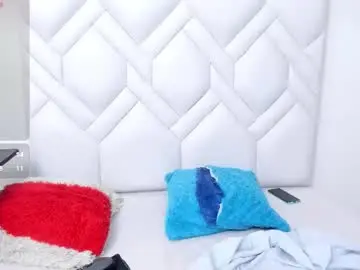 Chaturbate Live Sex Cam of analia18_