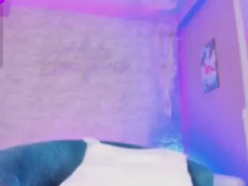 Chaturbate Live Sex Cam of ayla_lux