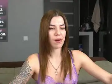Chaturbate Live Porn of brunette_from_the_moon