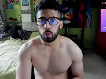 Chaturbate Best live sex cam show of irokdan89