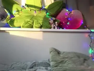 peaceofmae from chaturbate