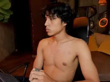 Chaturbate Best live sex cam show of griffindaxz18