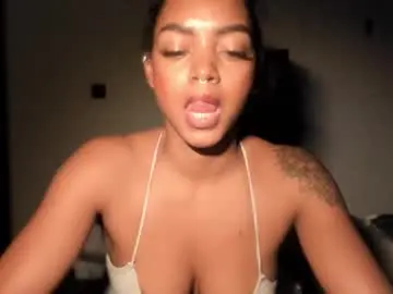 Chaturbate Adult Webcam of lexy_squirt_queen