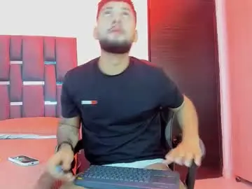 noah_corvelle from chaturbate