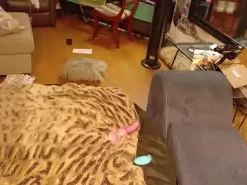 Chaturbate Live Sex Cam of seraphyx33