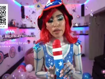 Chaturbate Live Sex Cam of amnie_
