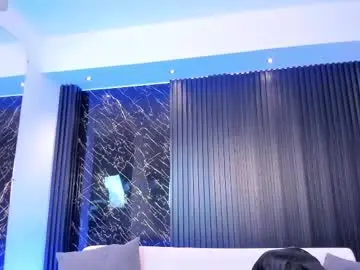 Chaturbate Live Sex Cam of charlotte_whitee1