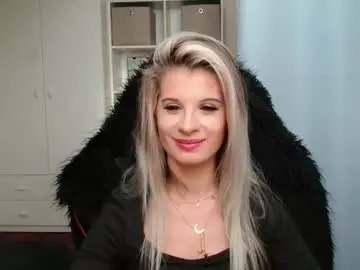 Chaturbate Best live sex cam show of kristineamore