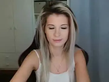 Chaturbate Free Porn Cam of kristineamore