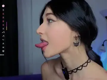 lina_leum from chaturbate