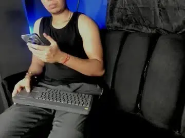 Chaturbate Live Sex Cam of mr_maximo