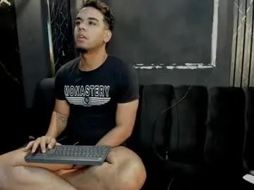 Chaturbate Watch Live Sex Cams of mr_maximo