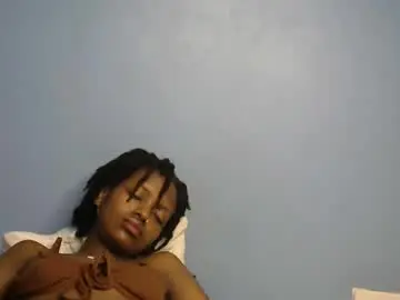 Chaturbate Sex Chat of petite_star2