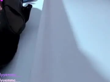Chaturbate Adult Webcam of lovelyemma__