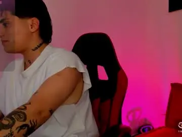 Chaturbate Watch Live Sex Cams of peytonbox