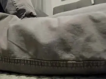 Chaturbate Free Porn Cam of alphadesire69