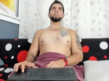 Chaturbate Live Porn of juleslatin122