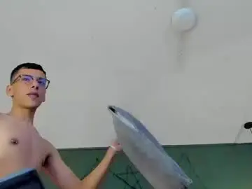 Chaturbate Adult Video Chat of aiden_royce