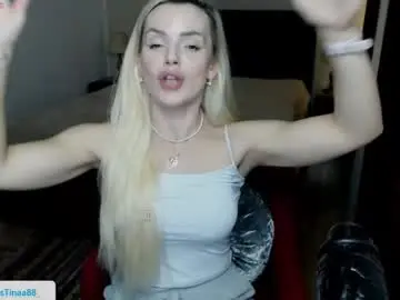 Chaturbate Best live sex cam show of cris_tinne