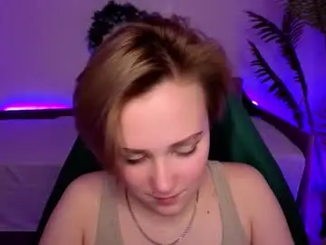 Chaturbate Live Sex Cam of ellie_heavenly