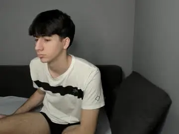 Chaturbate Live Sex Cam of hotflirtyfella