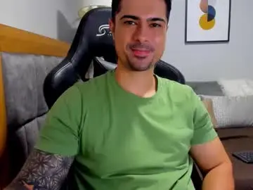 Chaturbate Nude Webcam of adam_clarke