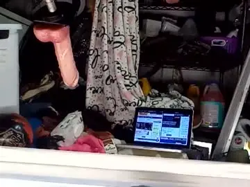 bigmanaround9 from chaturbate