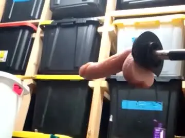 Chaturbate Sex Cam of bigmanaround9