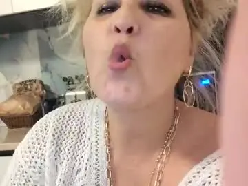 Chaturbate Free Live Porn of divineblond