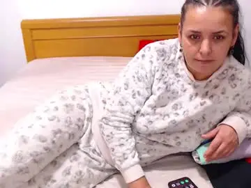 Chaturbate Live Sex Cam of jessiestar3