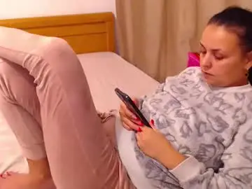 Chaturbate Live Sex Cam of jessiestar3