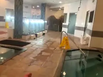 waxpenscams from chaturbate