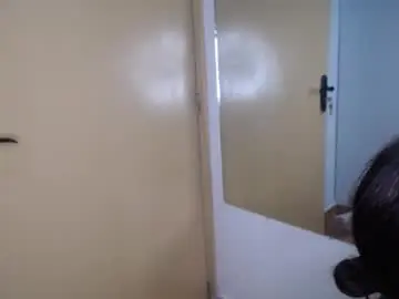 Chaturbate Live Porn of wtfbarbz